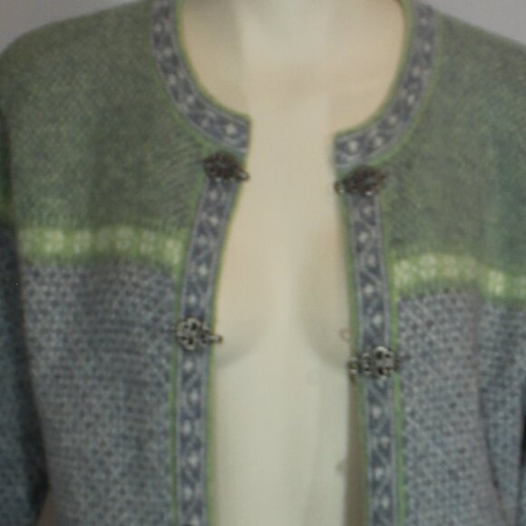 Skyr Nordic Wool Sweater Cardigan Women's  Hook Clasp  size Medium - Picture 5 of 6